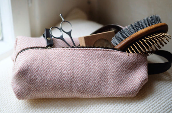 Tweed Wash Bag Rose